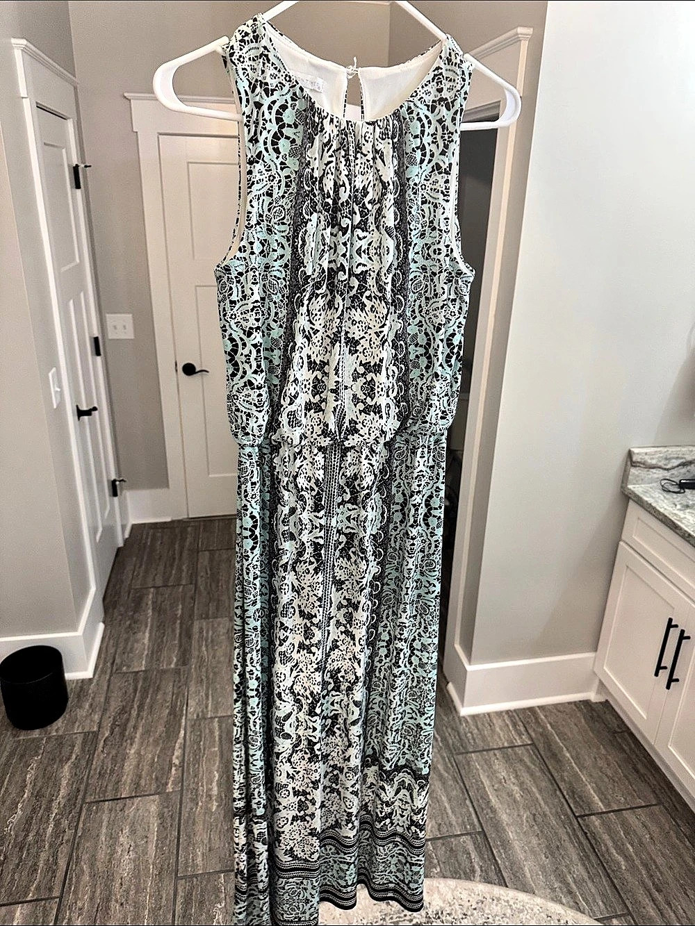 London Times Floral Maxi Dress Blue & Black Size 4 Like New
